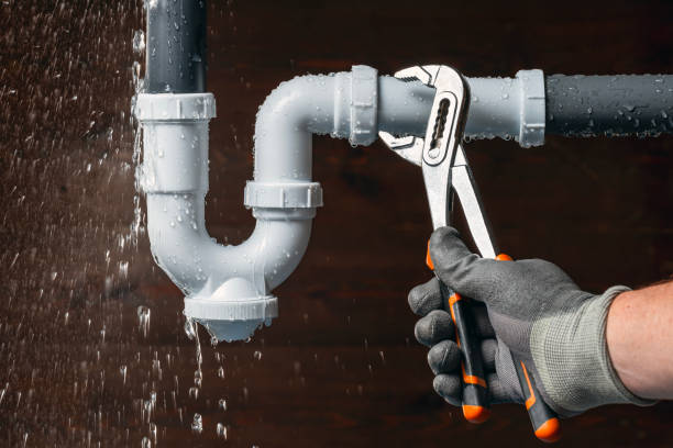 Professional Leak Detection technician working in Whiteford, MD